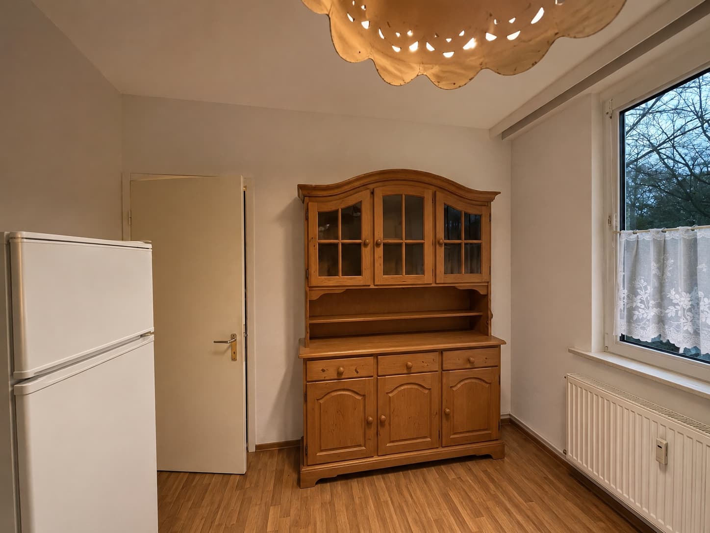 Nachher: Küche und Möbel geräumt Nachher – geräumte Küche und Möbel